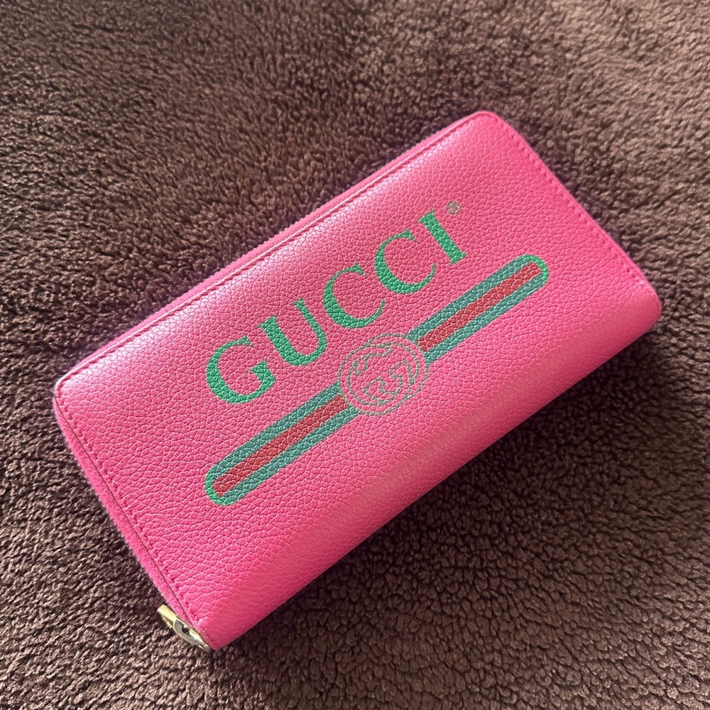 Gucci Pink and Green Wallet